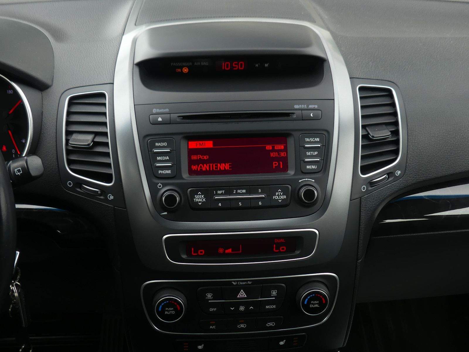 KIA Sorento 2.4 GDI AWD Automatik Kamera LED