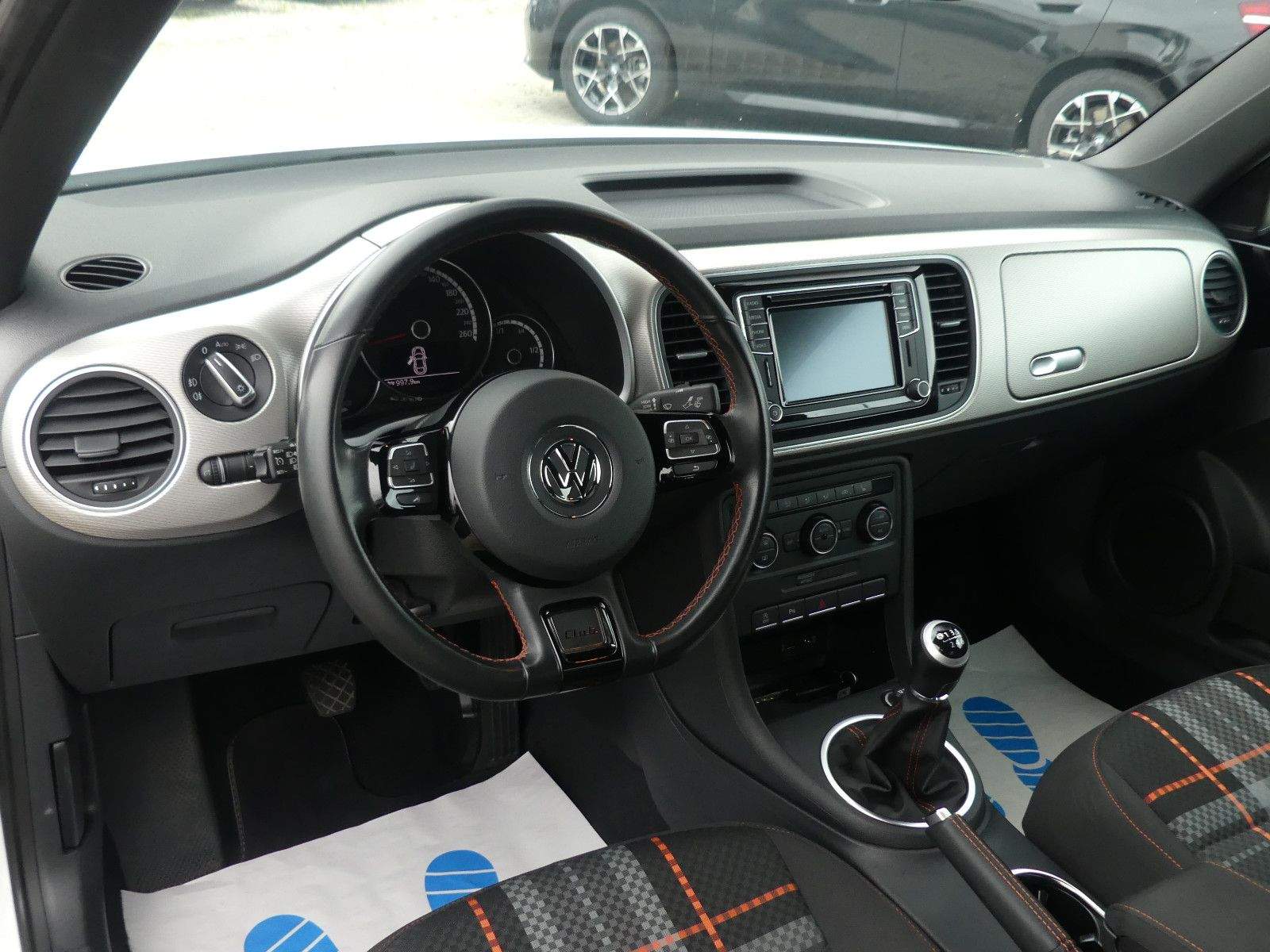 VW Beetle Käfer Club Design PDC Navi Tempo 2. Hand