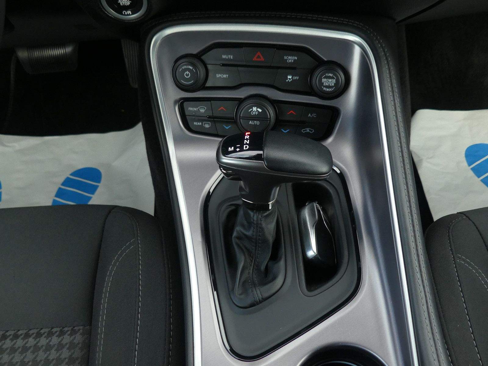 DODGE Challenger 3.6 V6 SXT CarPlay Android