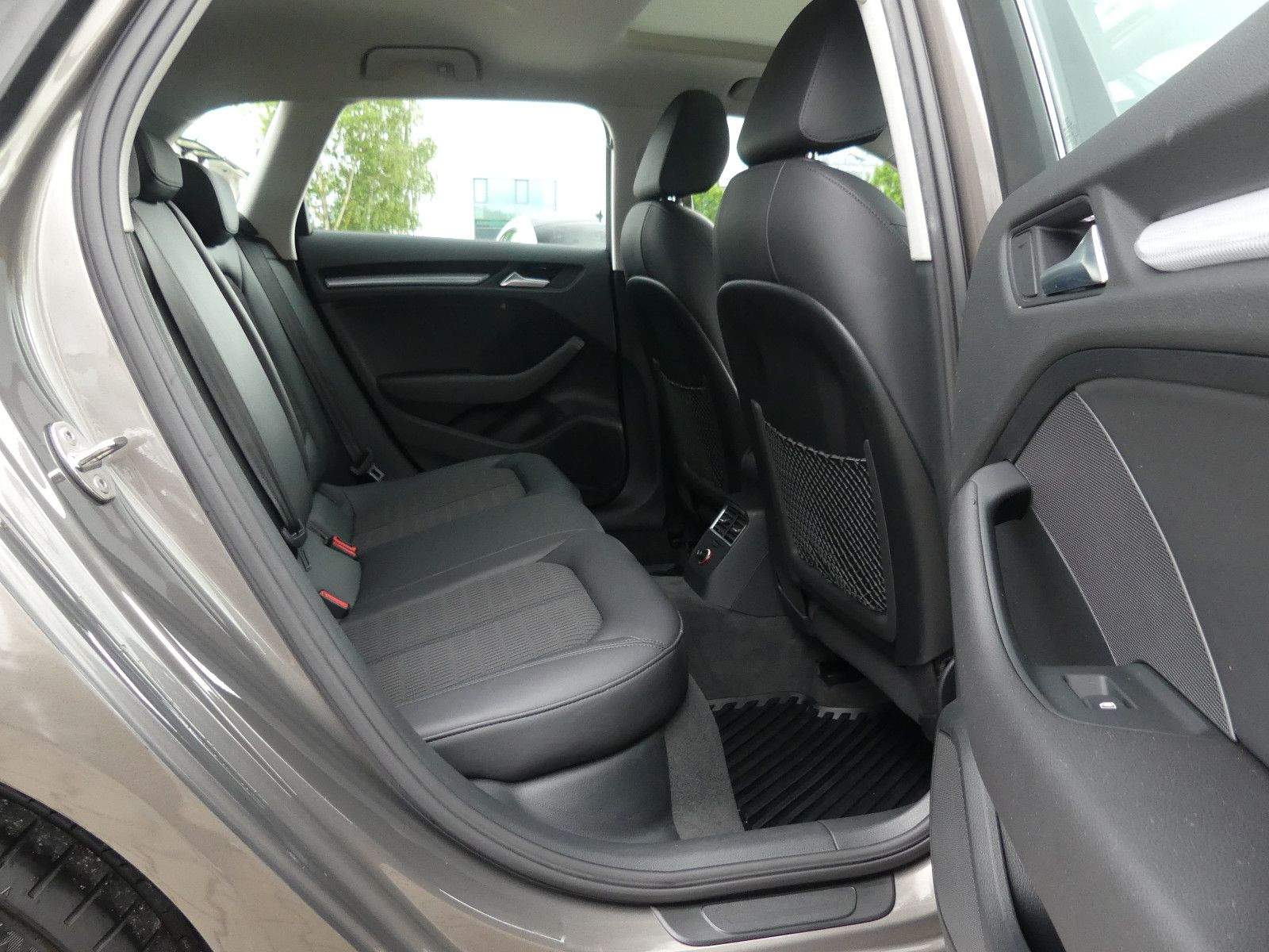 AUDI A3 Sportback Ambient Autom ACC Ultr Bi-Xen. Pano