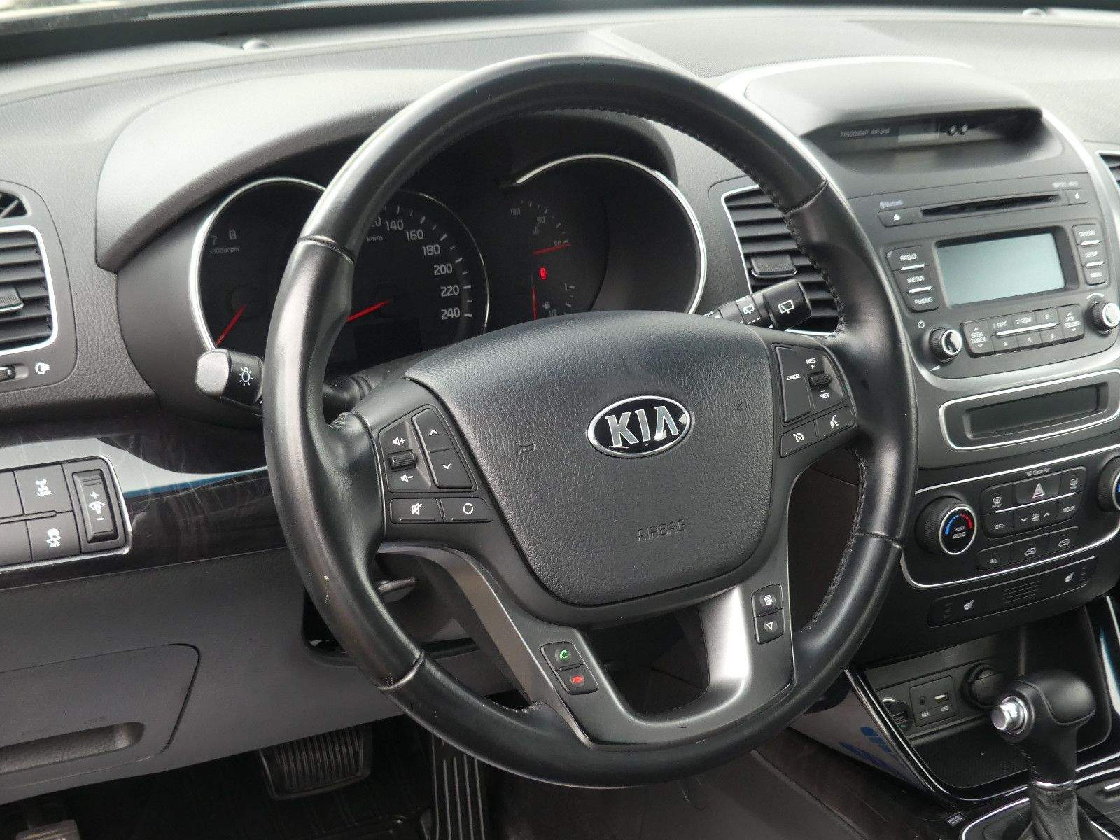 KIA Sorento 2.4 GDI AWD Automatik Kamera LED