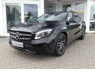 MERCEDES-BENZ GLA180 Urban Night LED PDC AHK Navi Tempomat
