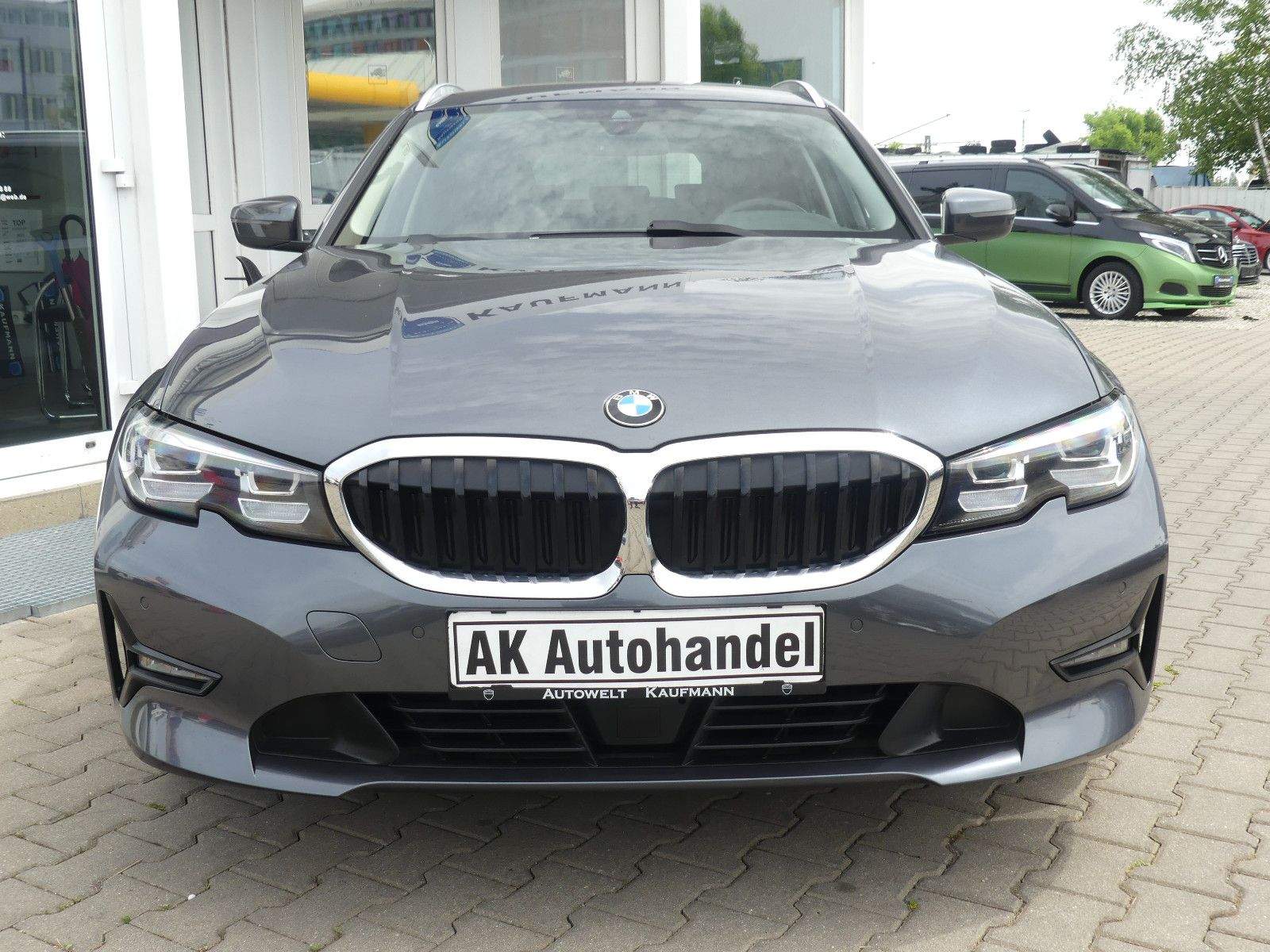 BMW 320D Aut. Touring Advantage LED PDC ACC AHK Cam.