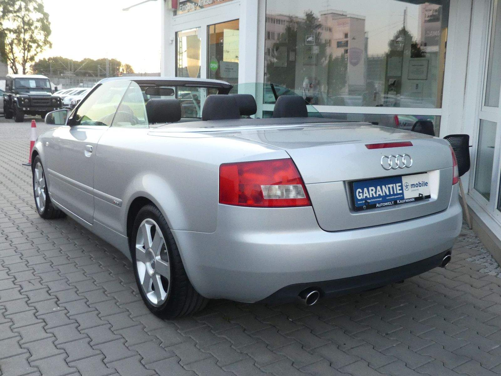 AUDI A4 2.4 V6 B6 Cabriolet S-Line Volleder Isofix