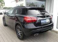 MERCEDES-BENZ GLA180 Urban Night LED PDC AHK Navi Tempomat