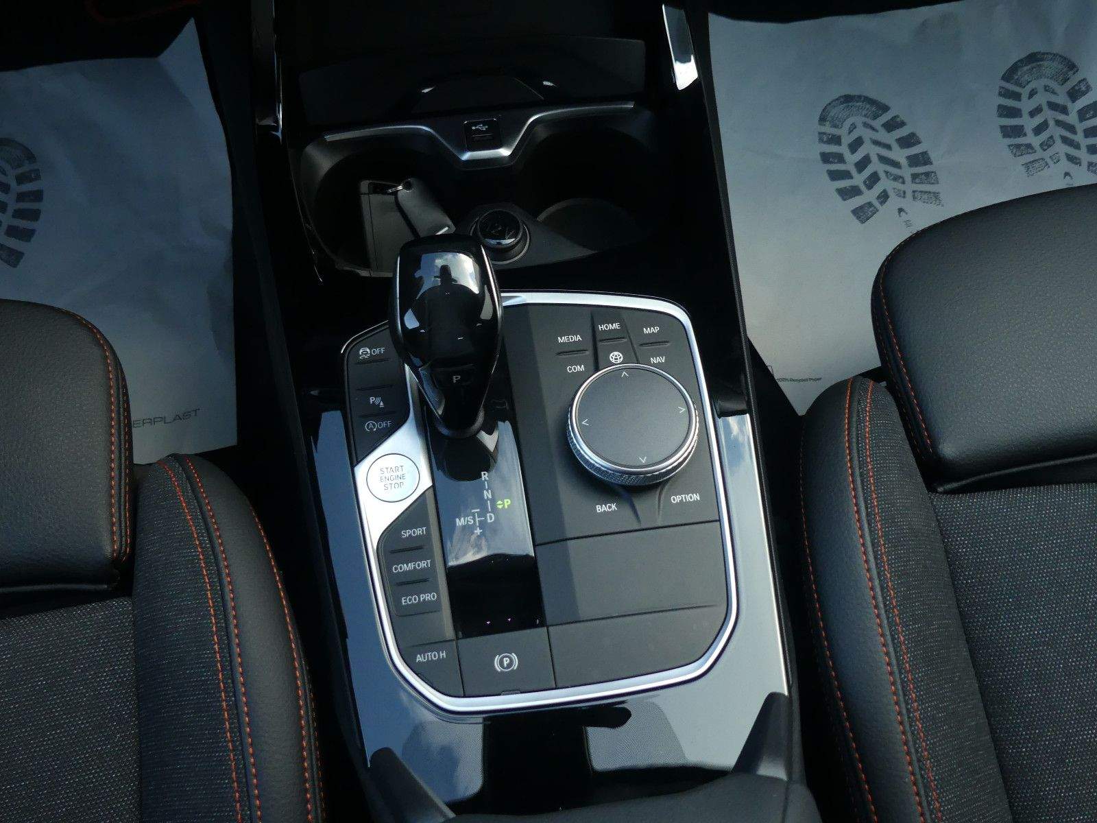 BMW 118i SportLine LED PDC LCP Spurh.CarPlay Android