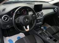 MERCEDES-BENZ GLA180 Urban Night LED PDC AHK Navi Tempomat