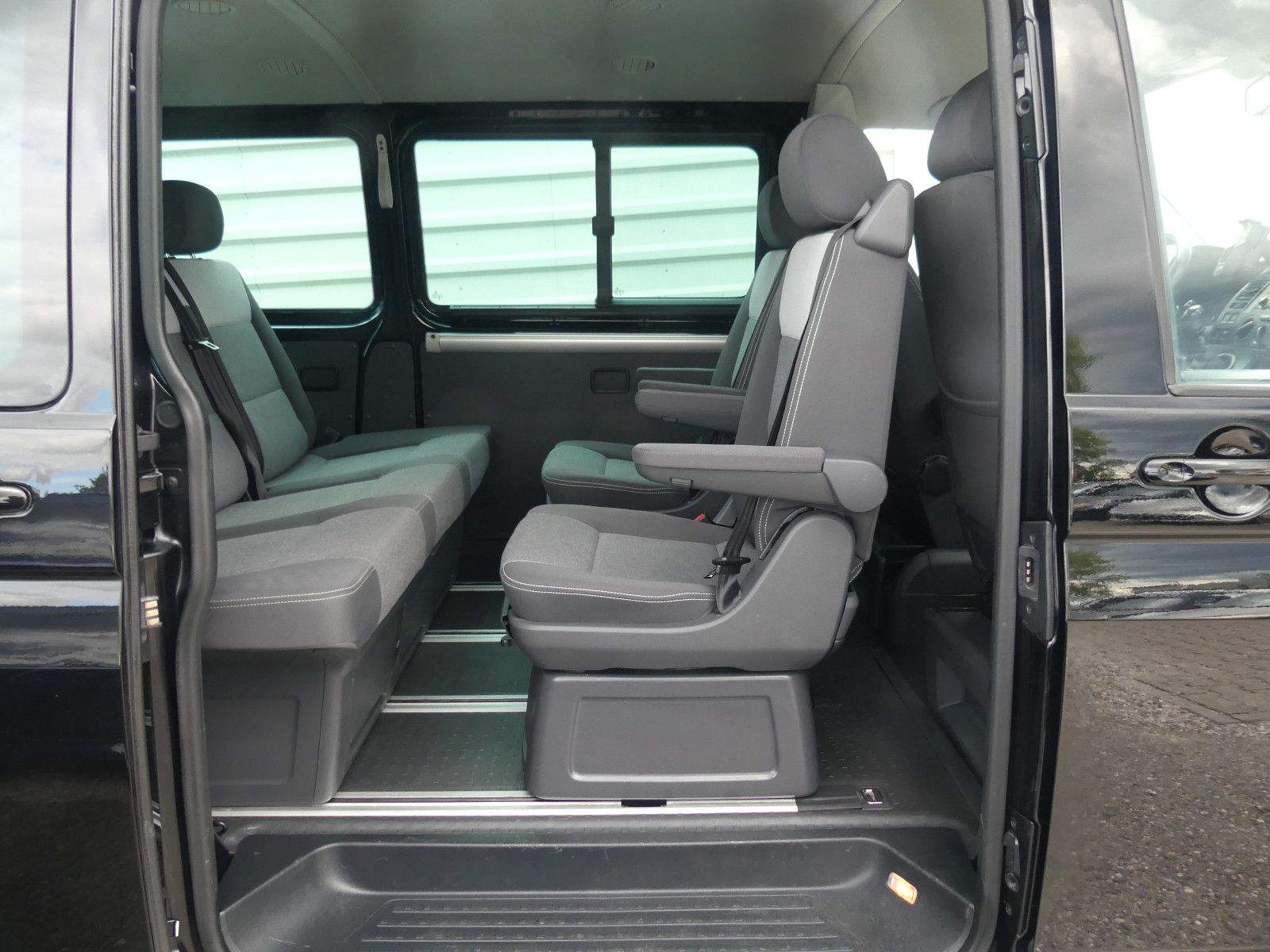 VW T5 Multivan Startline PDC Klima Navi AHK 7-Sitz