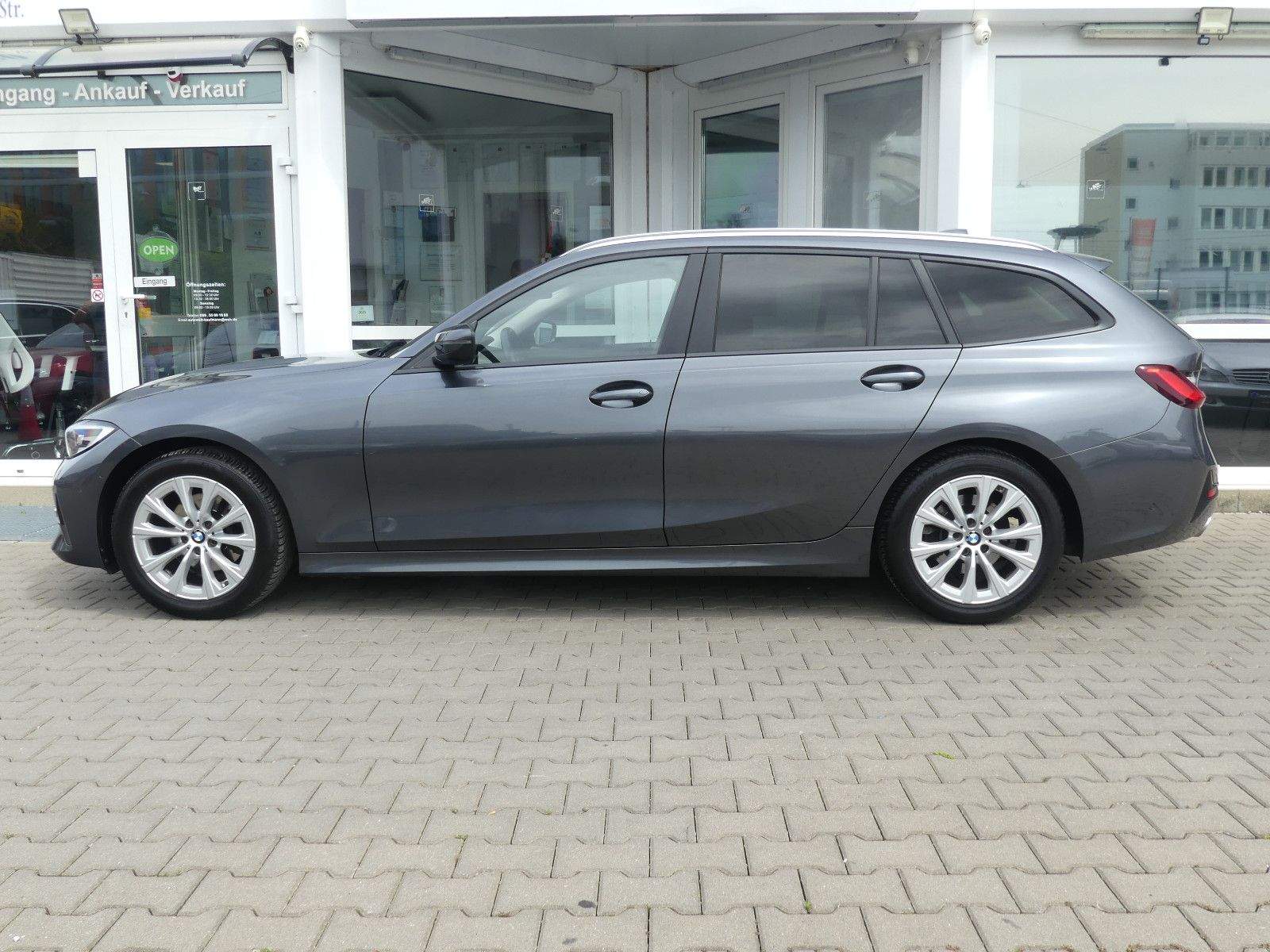 BMW 320D Aut. Touring Advantage LED PDC ACC AHK Cam.