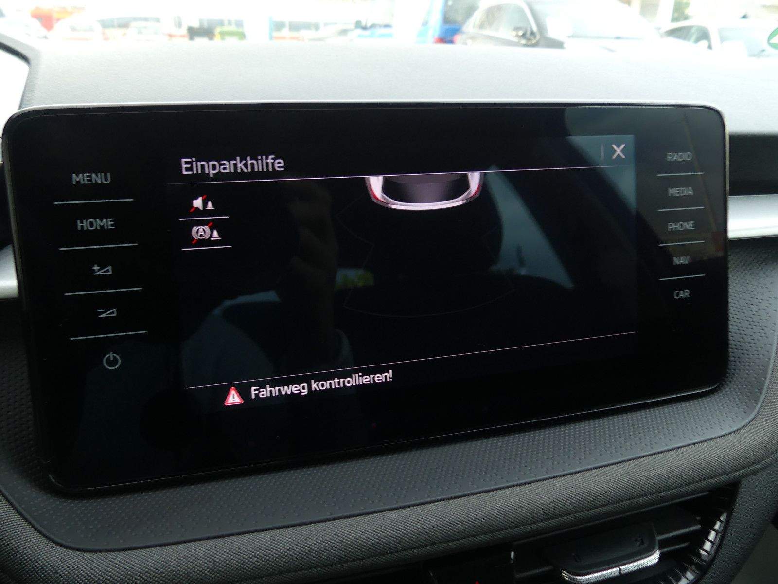 SKODA Fabia Tour Aut. LED PDC CarPlay Android Spürhalt
