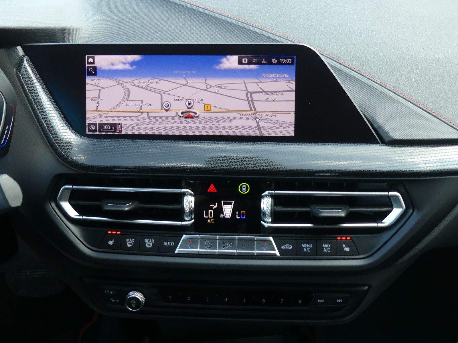BMW 118i SportLine LED PDC LCP Spurh.CarPlay Android