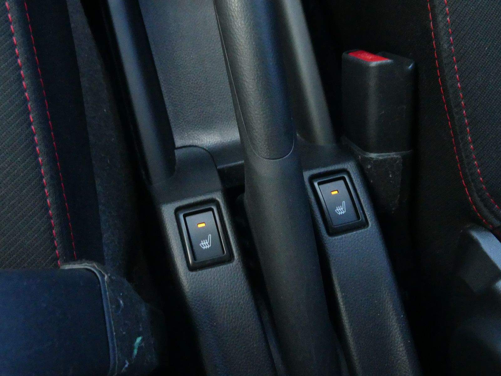 AUDI A4 2.4 V6 B6 Cabriolet S-Line Volleder Isofix
