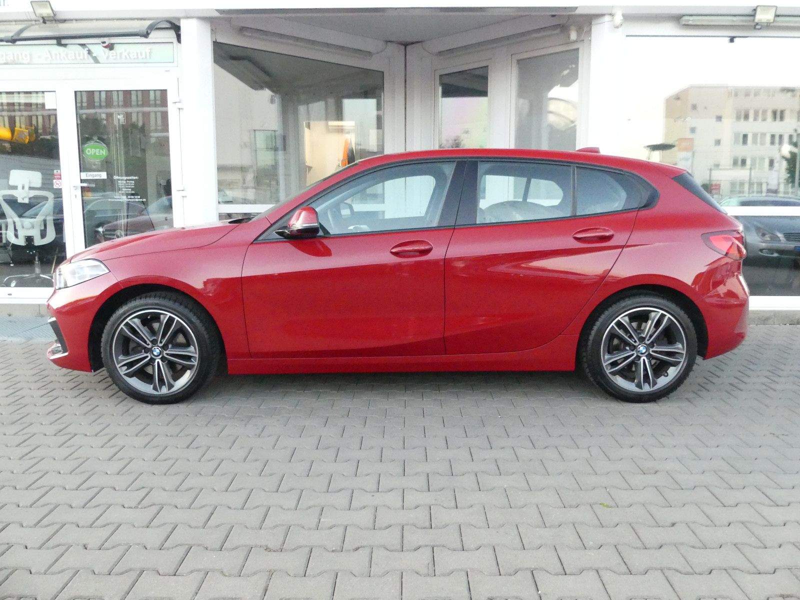 BMW 118i SportLine LED PDC LCP Spurh.CarPlay Android