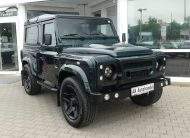 LAND ROVER Defender 90 E Kahn-Design Kam. Navi Klima Bluet.