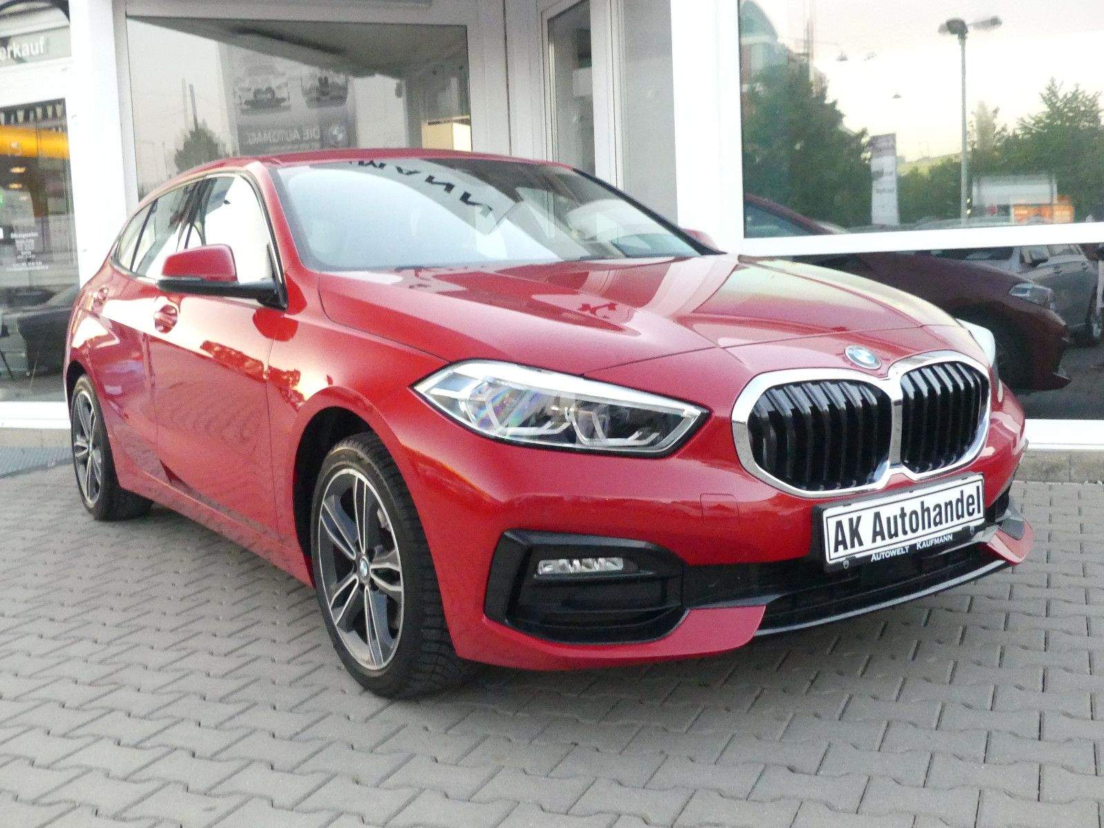 BMW 118i SportLine LED PDC LCP Spurh.CarPlay Android