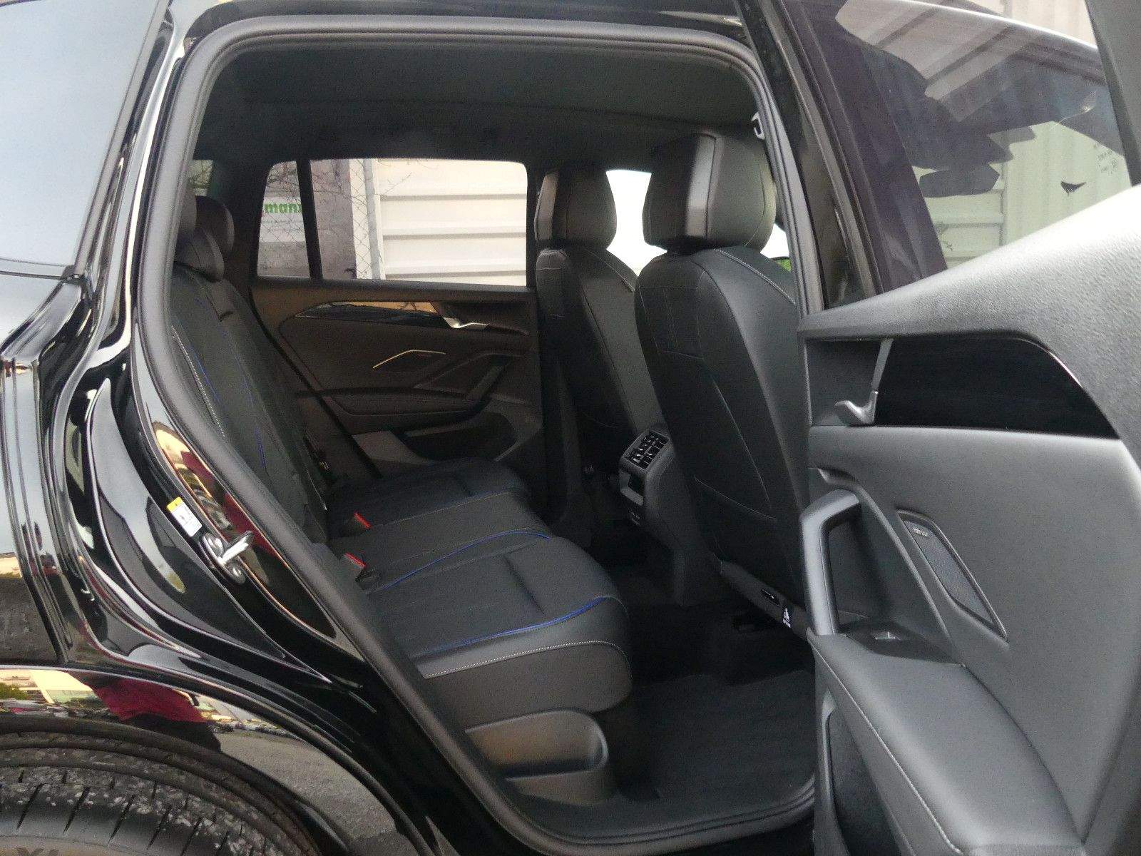 VW Tiguan 4M R-Line Pano HUD AHK H&K STANDH AHK 20"