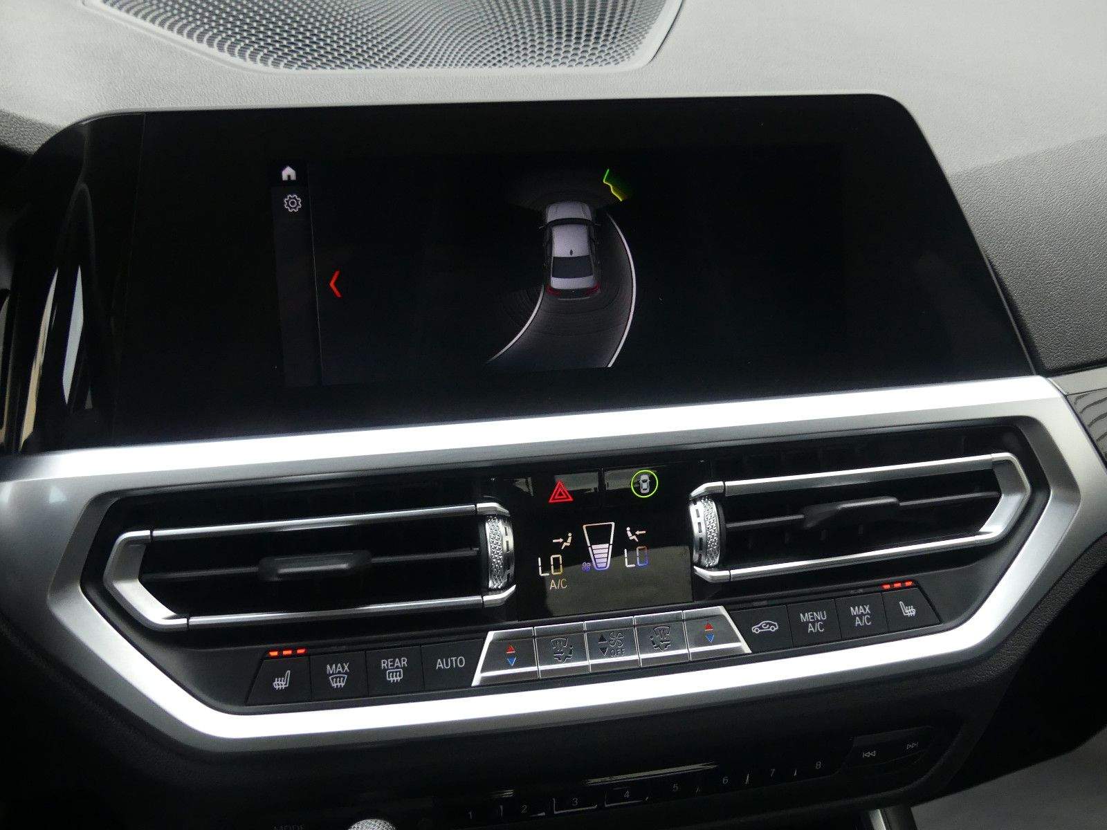 BMW 320i Sport Line LED PDC Navi CarPlay LCP 3-Klima