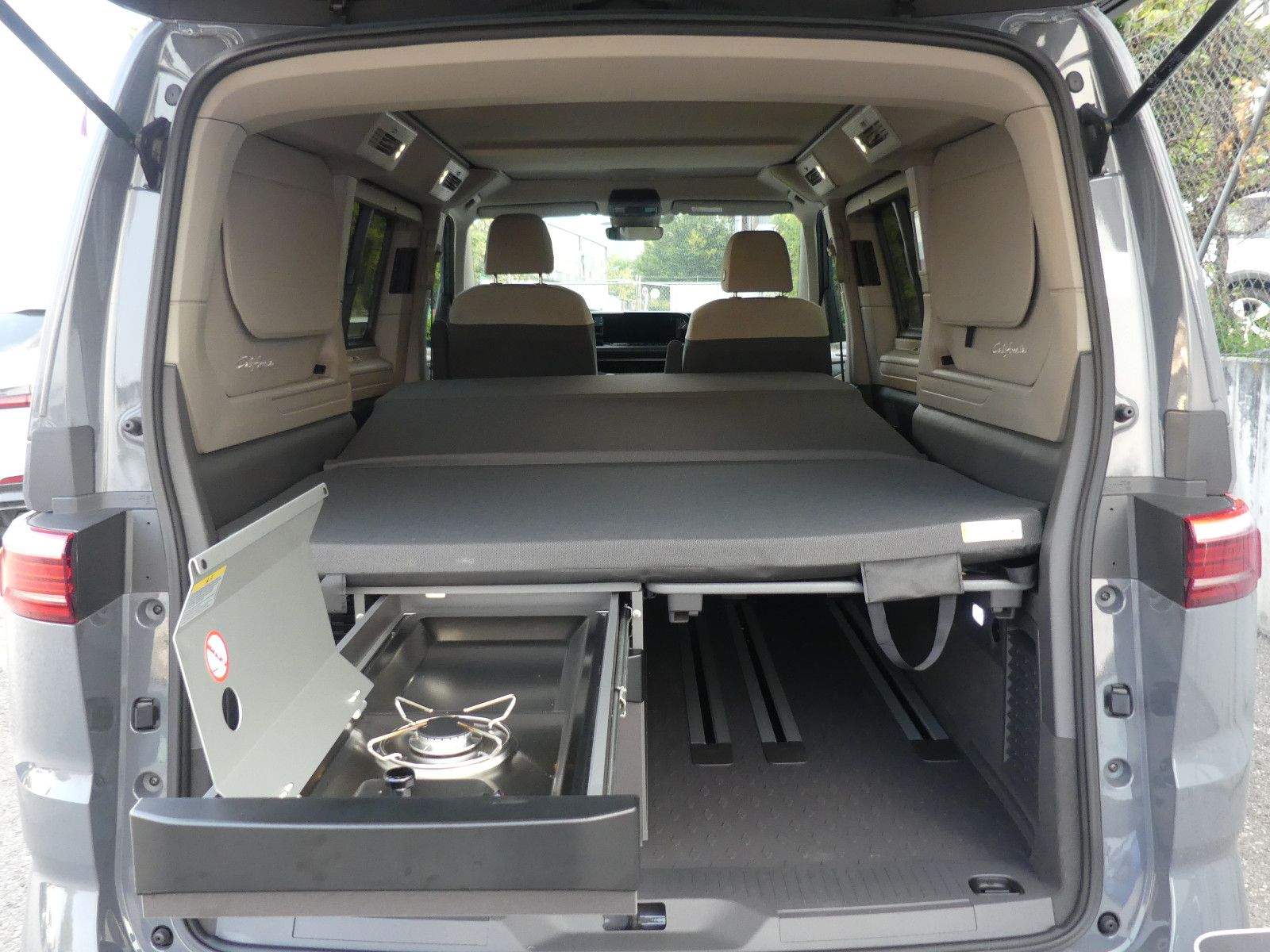 VW T7 California Beach Camper LED AHK Standhz