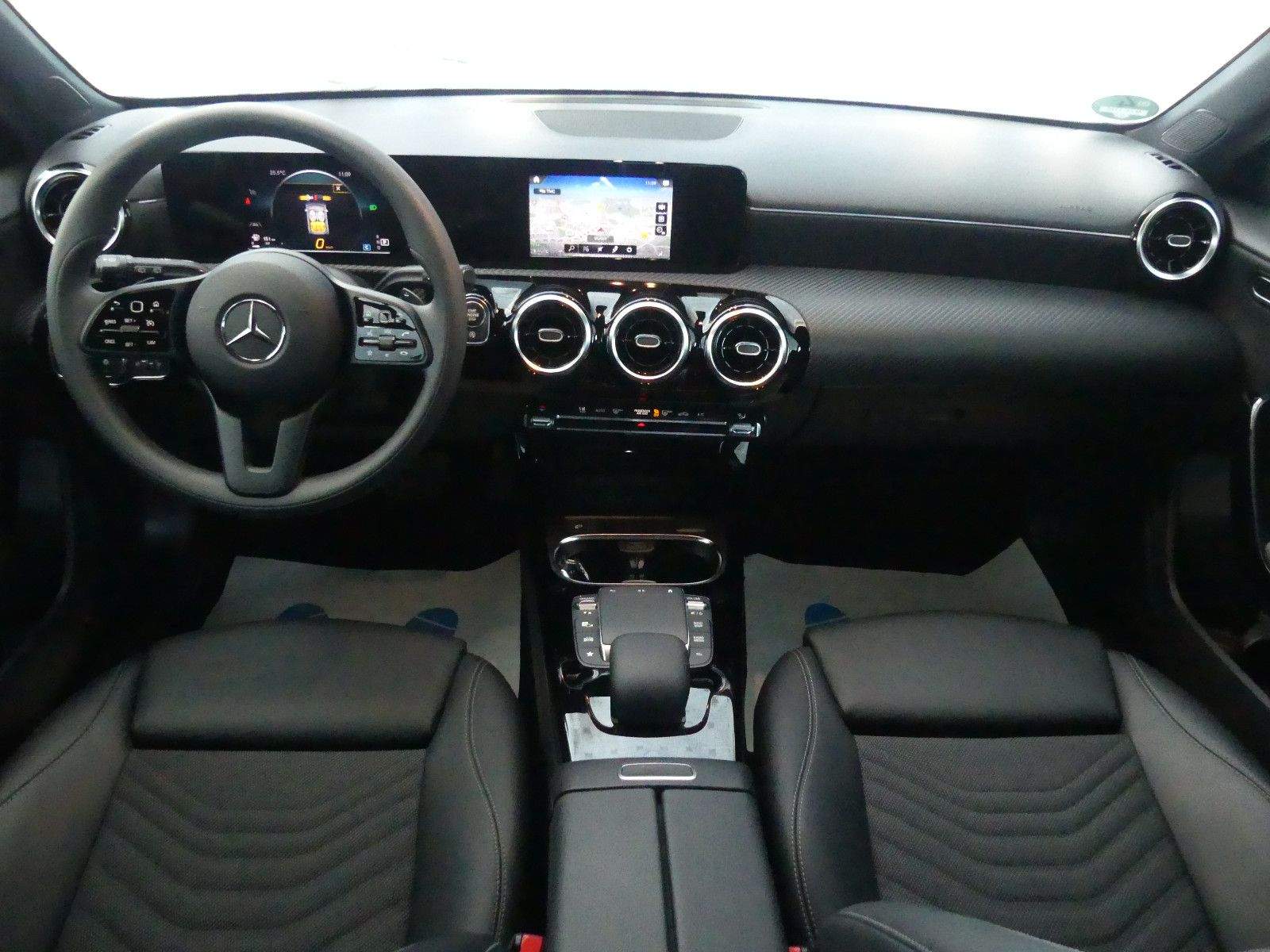 MERCEDES-BENZ A 180d Navi Kamera Temp. Aut.