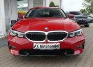 BMW 320i Sport Line LED PDC Navi CarPlay LCP 3-Klima