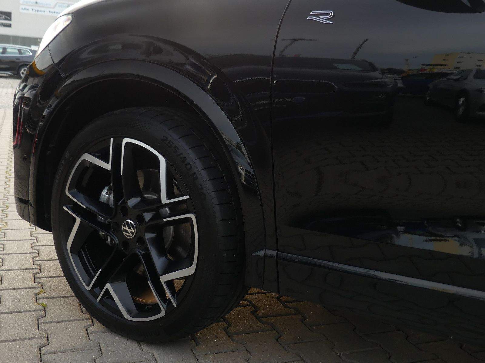 VW Tiguan 4M R-Line Pano HUD AHK H&K STANDH AHK 20"
