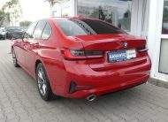 BMW 320i Sport Line LED PDC Navi CarPlay LCP 3-Klima