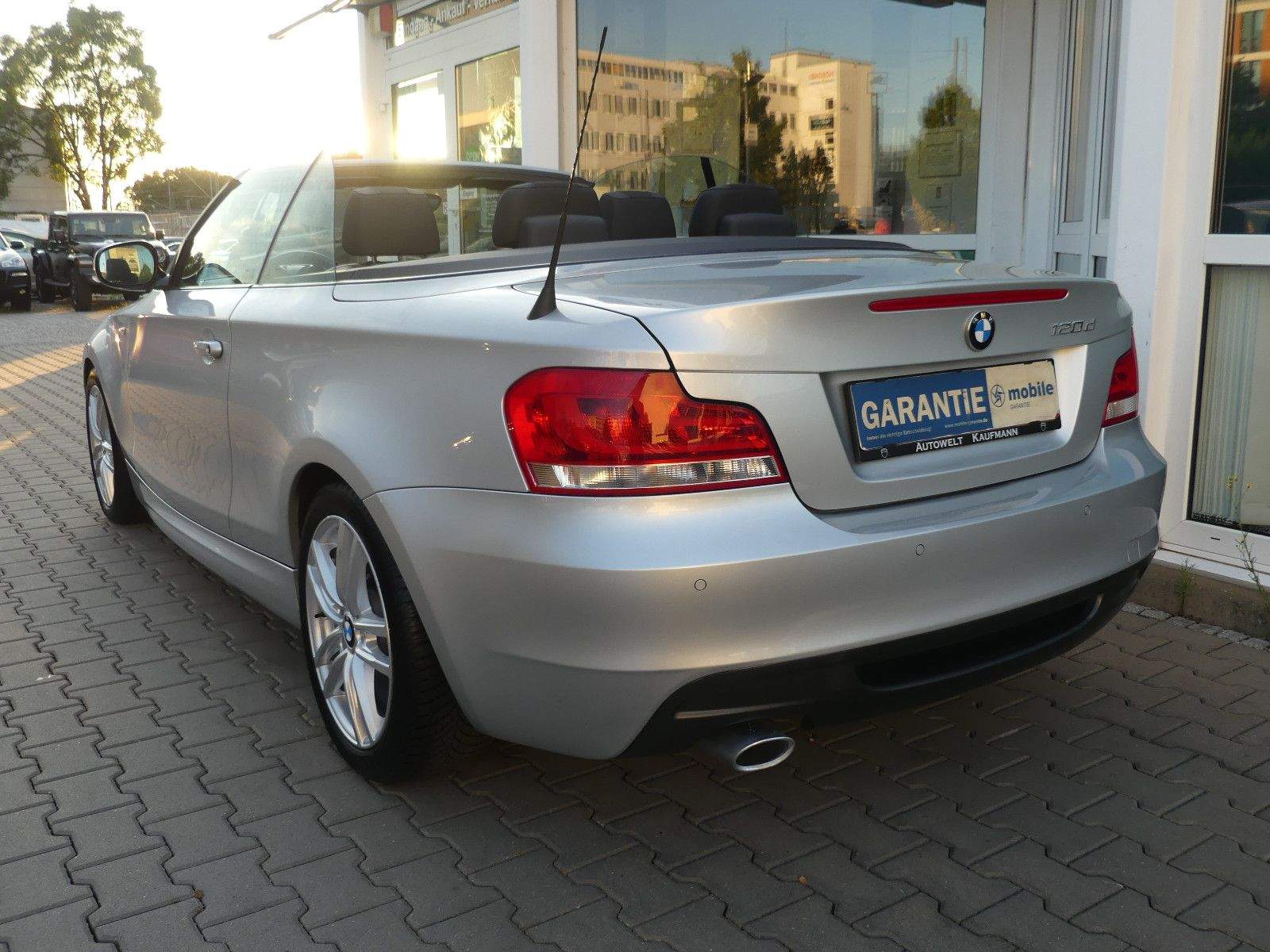 BMW 120d Cabrio M-Sport PDC Temp. Alarm