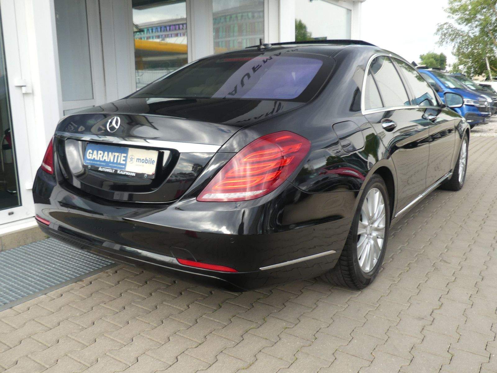 MERCEDES-BENZ S350D BlueTec 4-Matic LED+ Pano 360° HUD Burmest