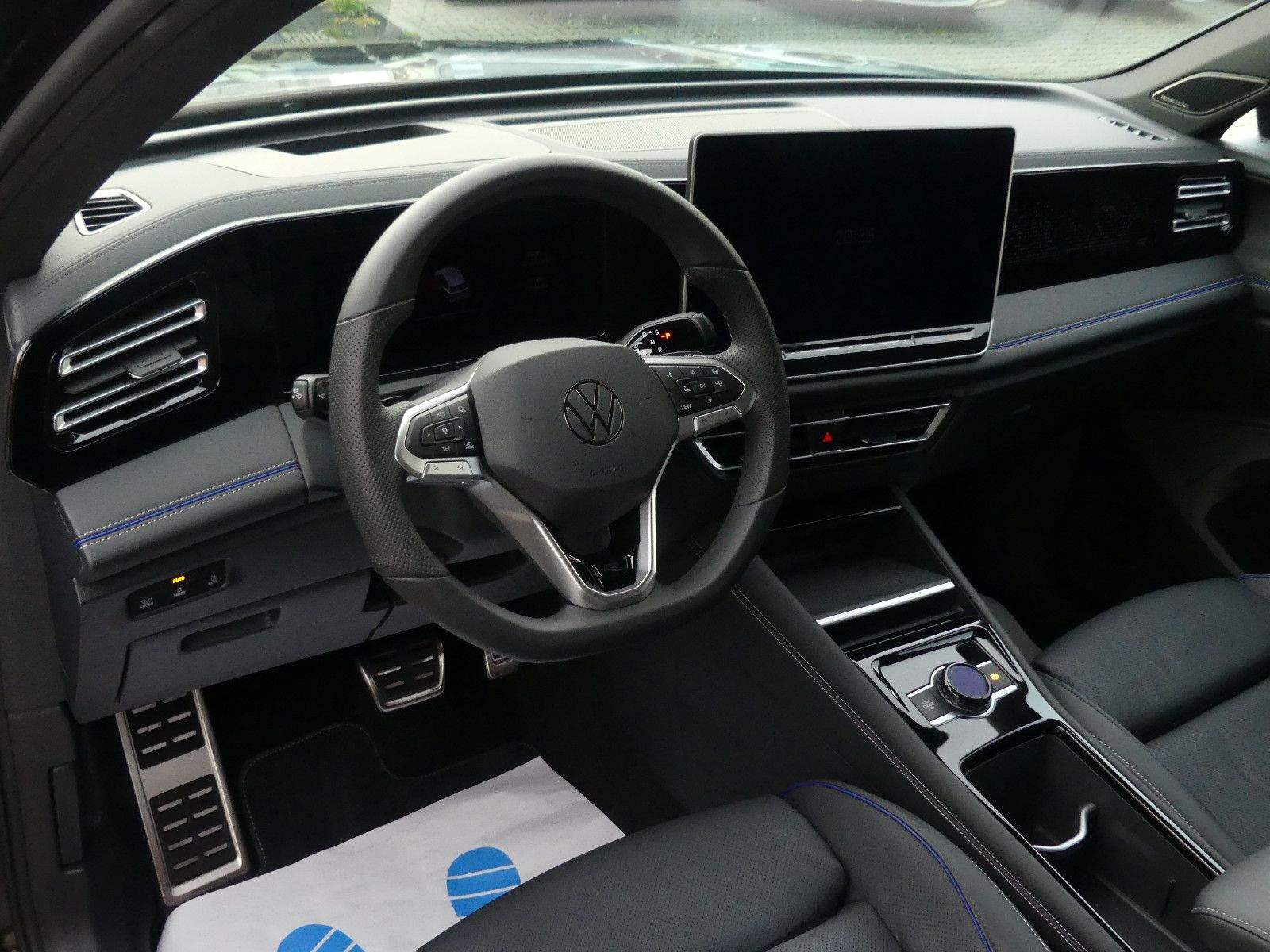 VW Tiguan 4M R-Line Pano HUD AHK H&K STANDH AHK 20"
