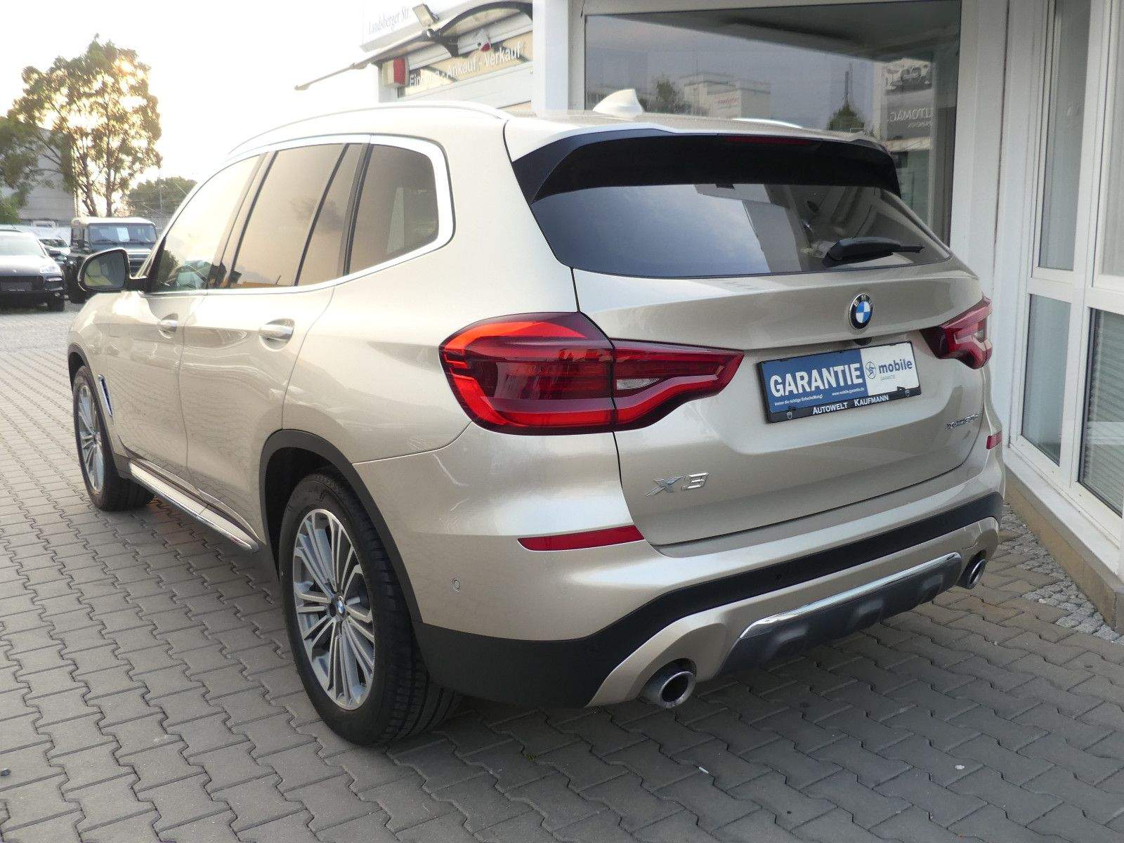 BMW X3 xDrive 30d Individual HUD 360° Pano Leder