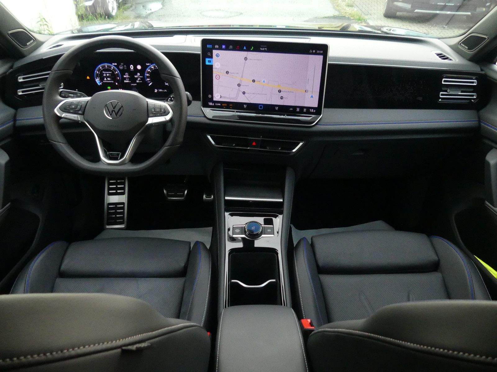VW Tiguan 4M R-Line Pano HUD AHK H&K STANDH AHK 20"