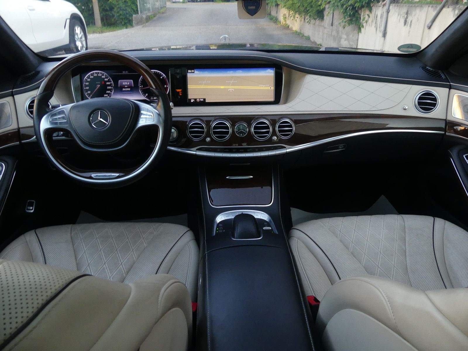 MERCEDES-BENZ S350D BlueTec 4-Matic LED+ Pano 360° HUD Burmest