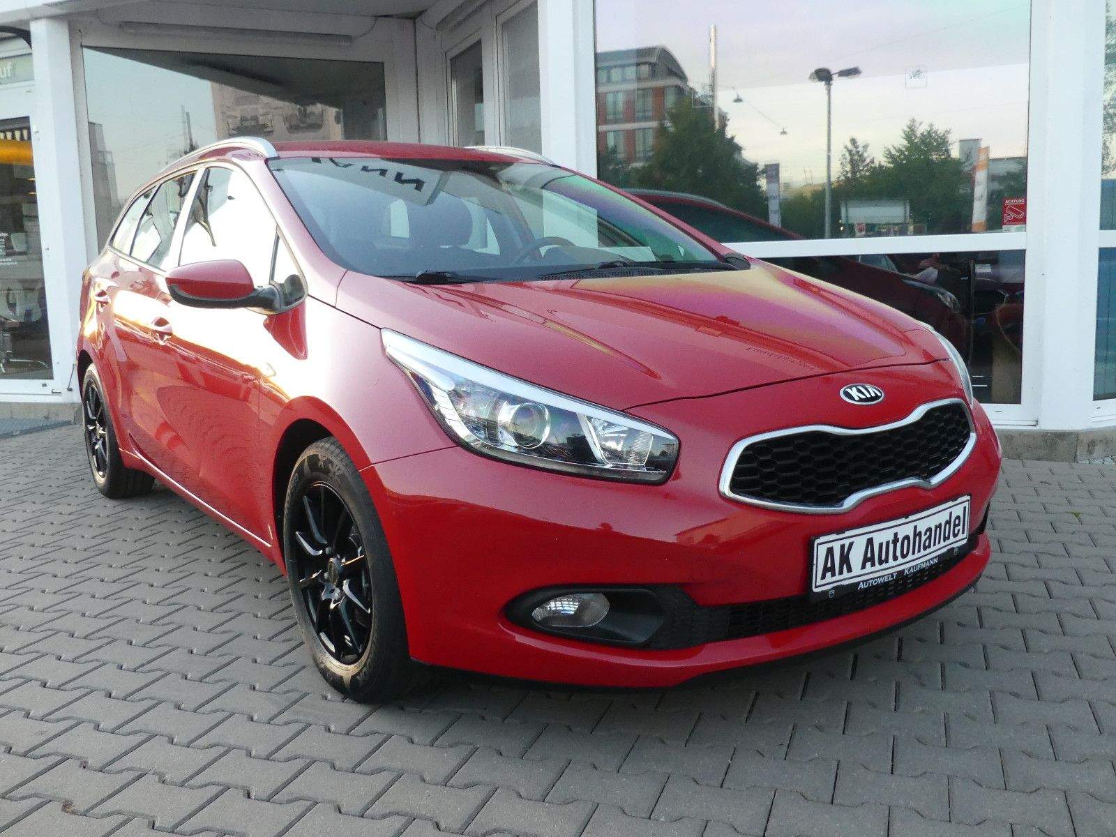 KIA cee'd Sportswagon 1.4 CRDi Edition 7 TUV