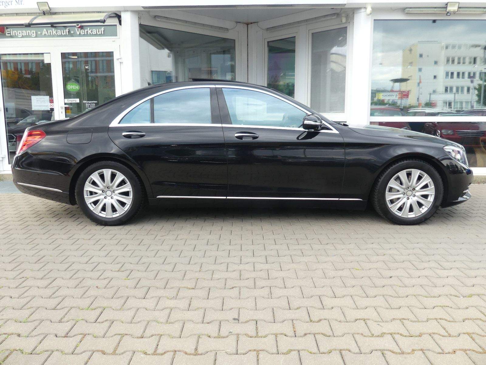 MERCEDES-BENZ S350D BlueTec 4-Matic LED+ Pano 360° HUD Burmest