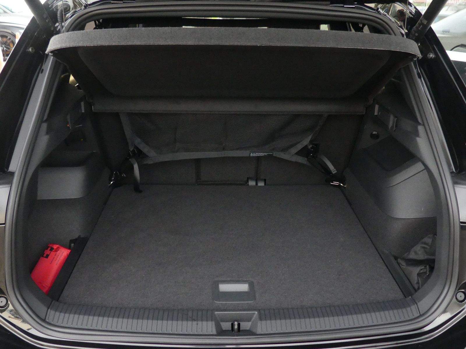 VW Tiguan 4M R-Line Pano HUD AHK H&K STANDH AHK 20"