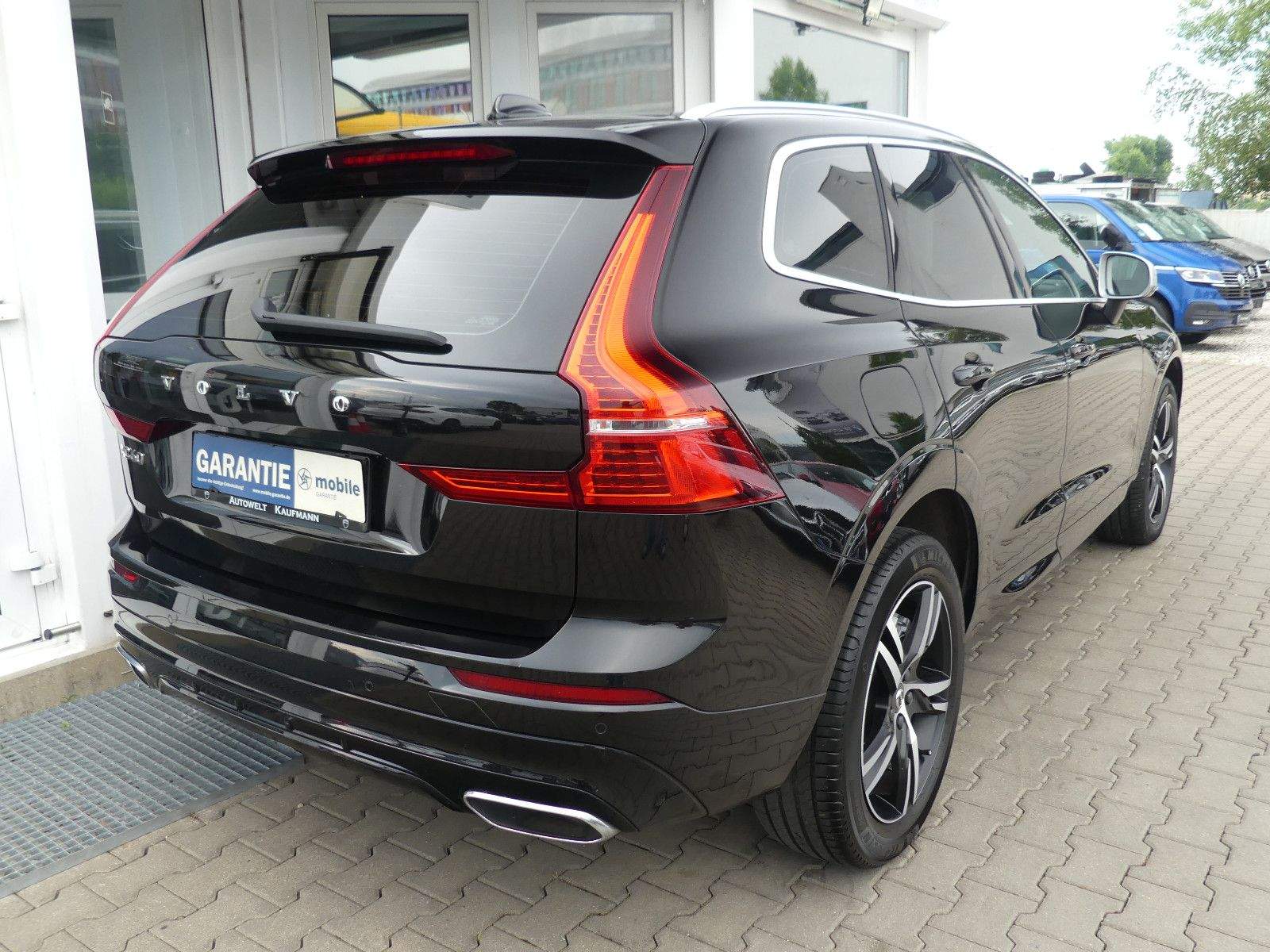 VOLVO XC60 R-Design AWD LED Kamera Pano H&K Alcantara