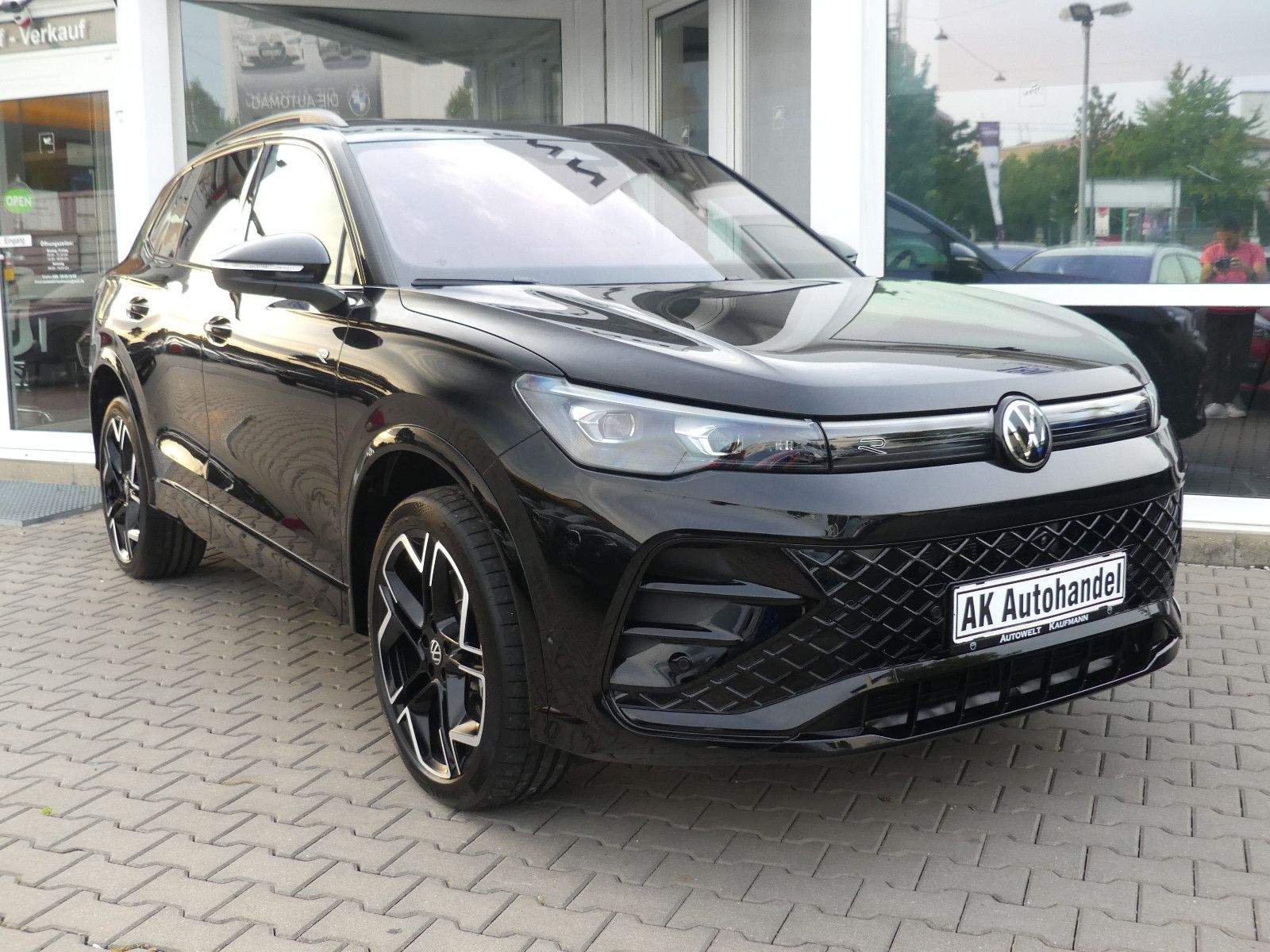 VW Tiguan 4M R-Line Pano HUD AHK H&K STANDH AHK 20"