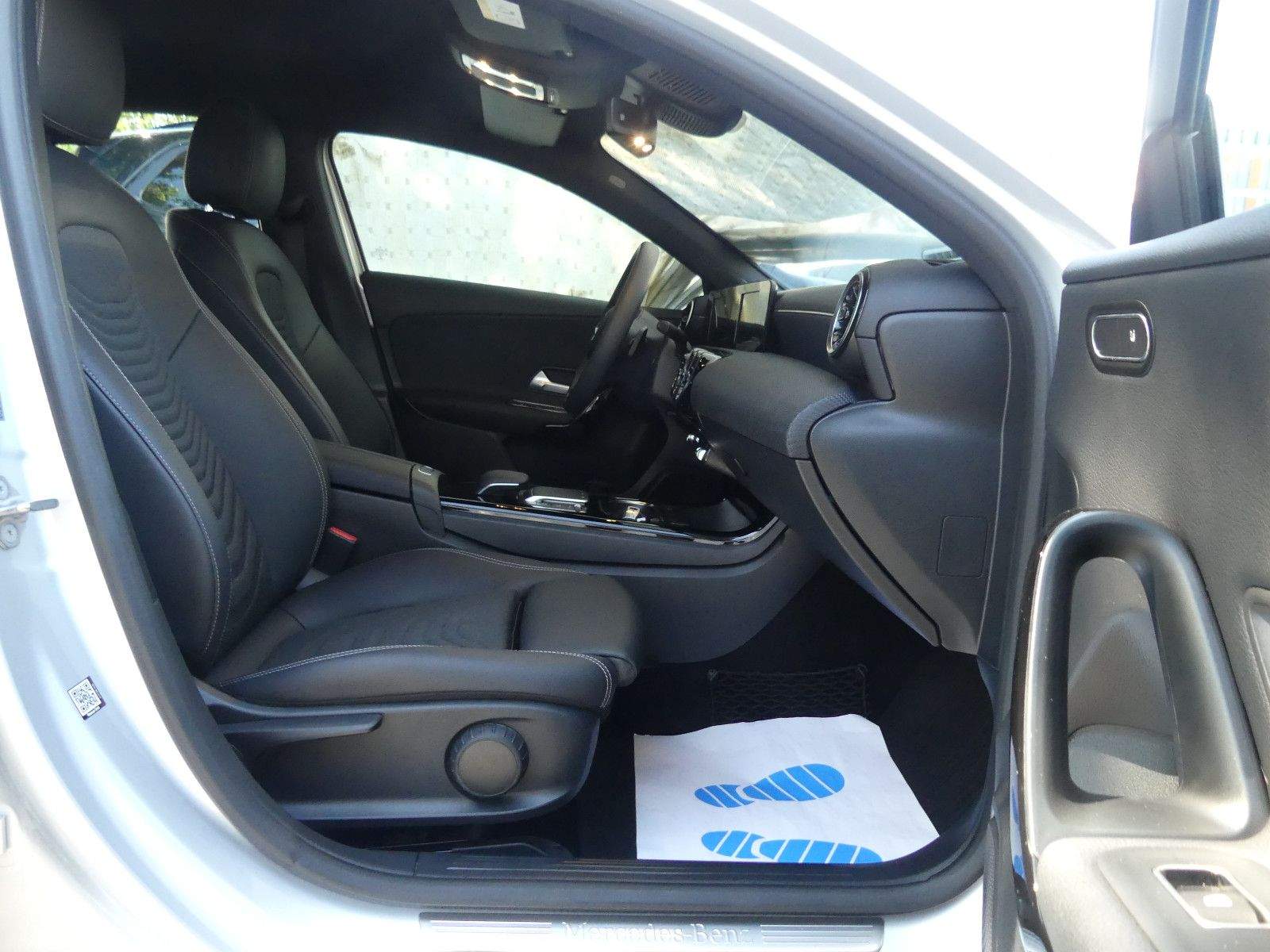 MERCEDES-BENZ A 180d Navi Kamera Temp. Aut.