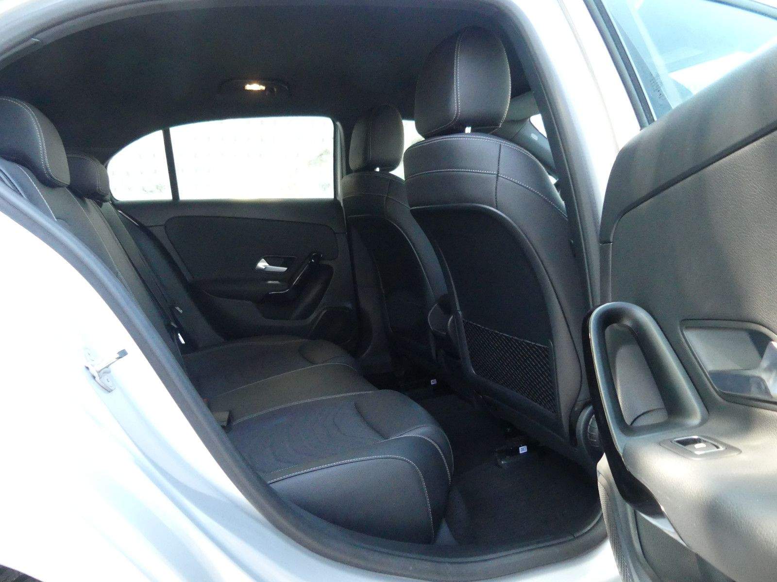 MERCEDES-BENZ A 180d Navi Kamera Temp. Aut.