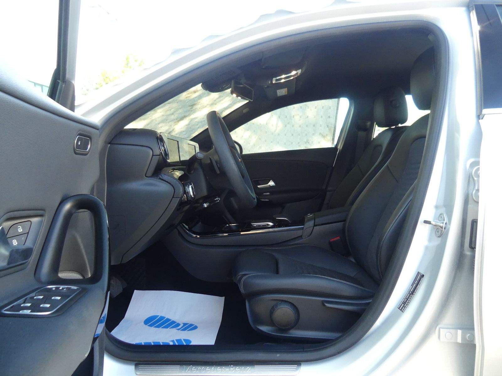 MERCEDES-BENZ A 180d Navi Kamera Temp. Aut.