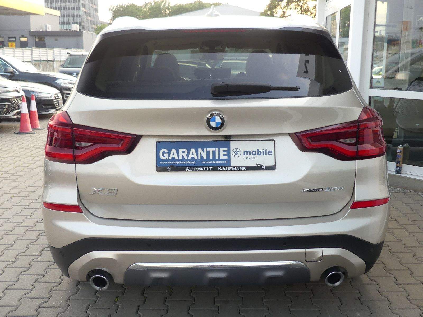 BMW X3 xDrive 30d Individual HUD 360° Pano Leder