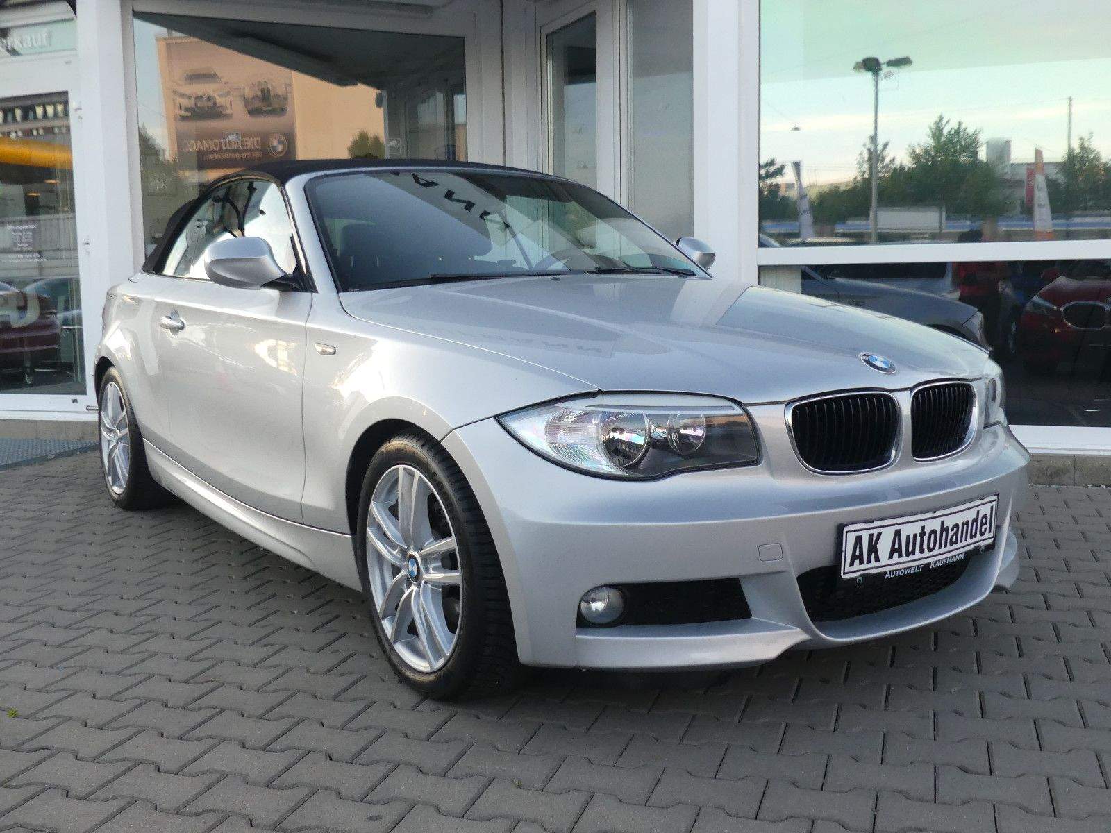BMW 120d Cabrio M-Sport PDC Temp. Alarm