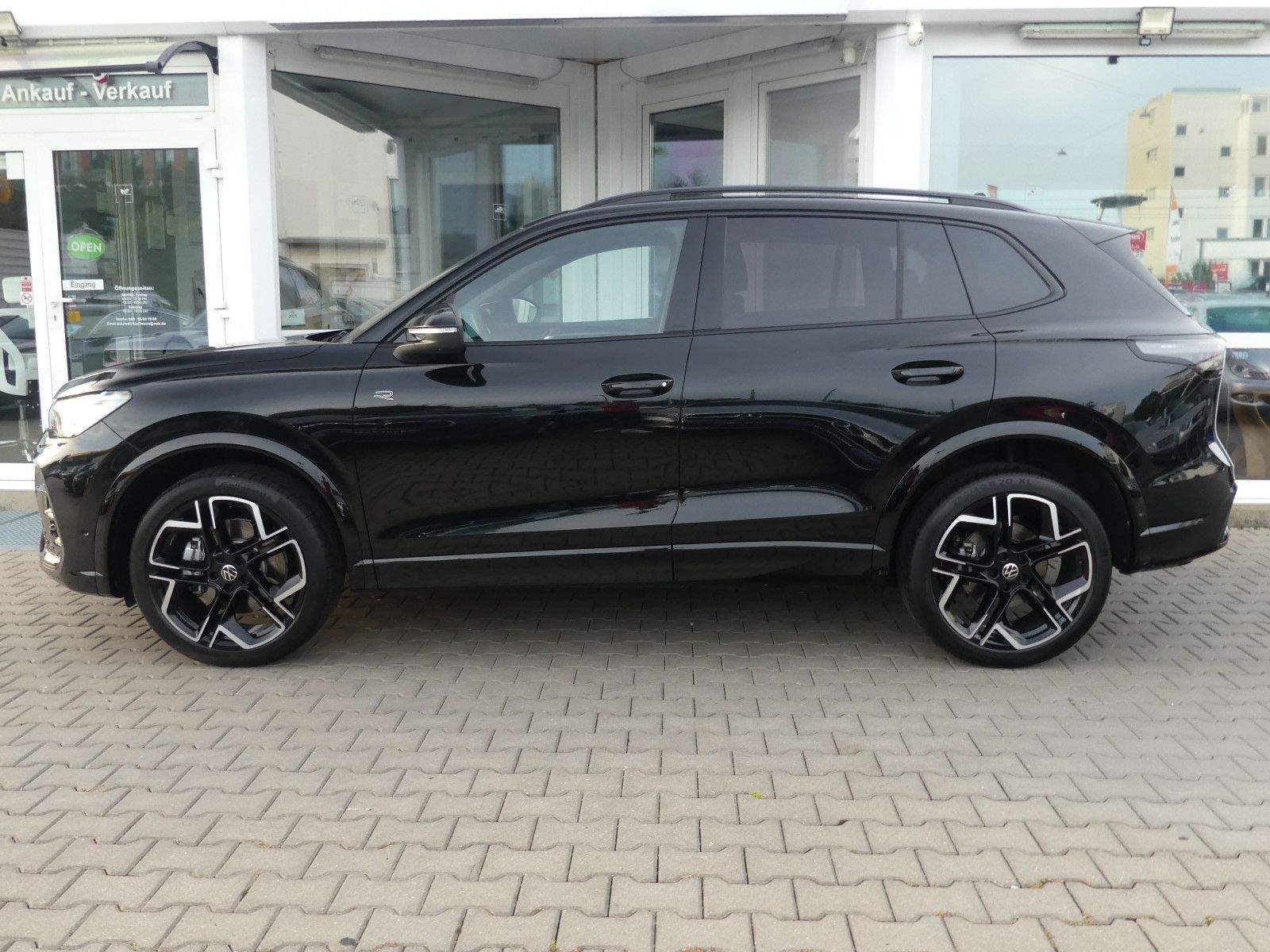 VW Tiguan 4M R-Line Pano HUD AHK H&K STANDH AHK 20"