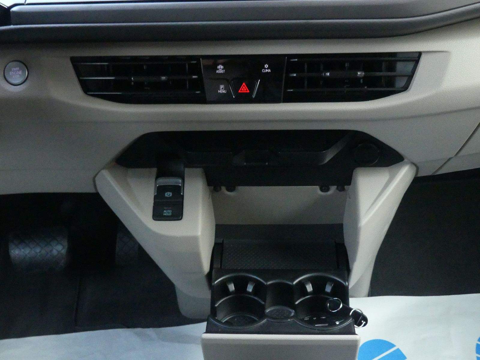 VW T7 California Beach Camper LED AHK Standhz