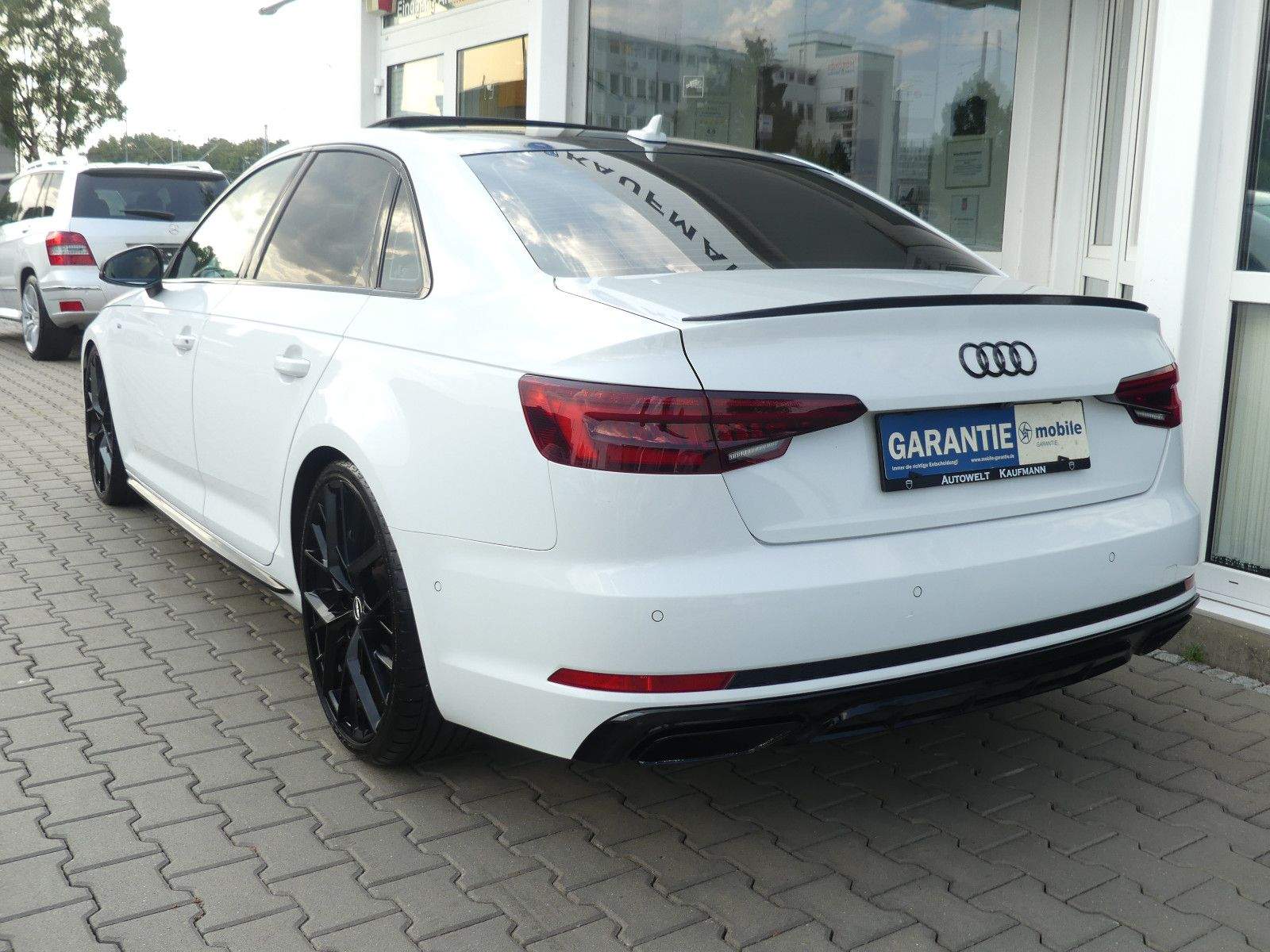 AUDI A4 Lim. 40 TFSI S-Line Sport LED ACC 360° Navi