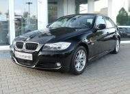 BMW 320i Lim. Automatik PDC AHK Leder Temp Wenig Km