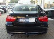 BMW 320i Lim. Automatik PDC AHK Leder Temp Wenig Km