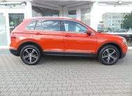 VW Tiguan Highl Offr 4M LED ACC HUD AHK Pano Standh