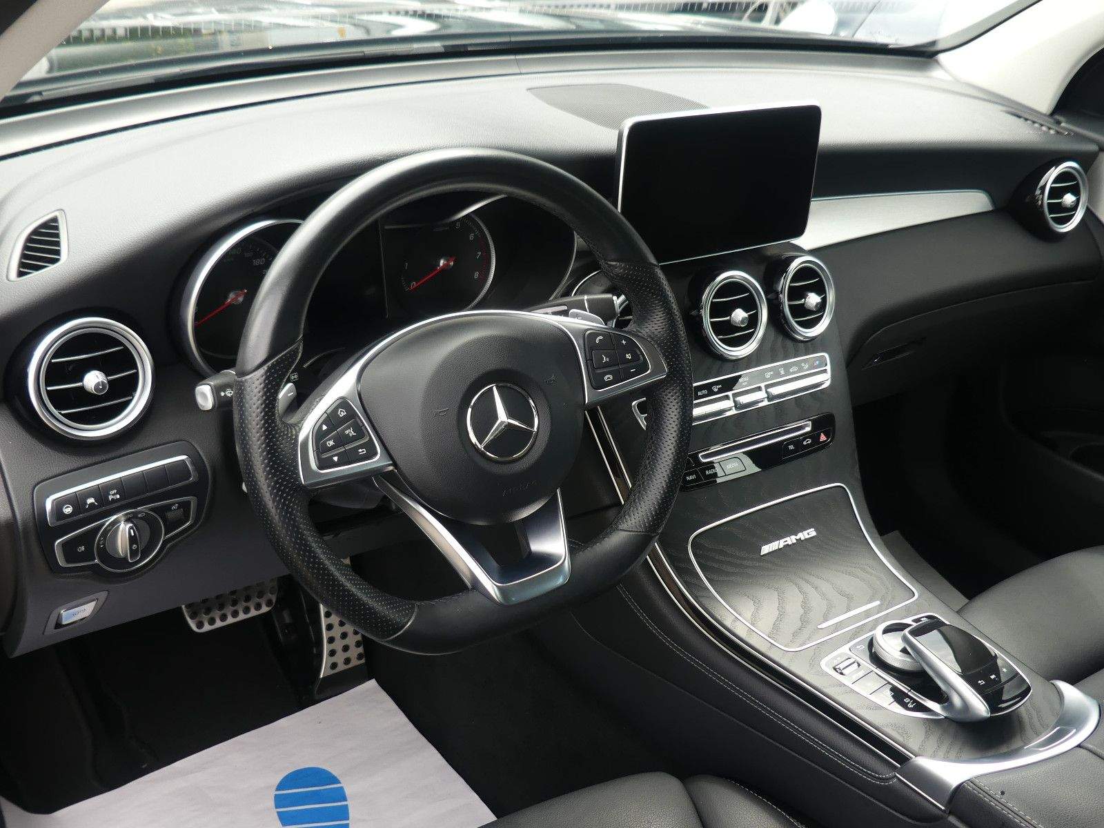 MERCEDES-BENZ GLC 350e 4Matic AMG LED ACC PDC AHK Volleder