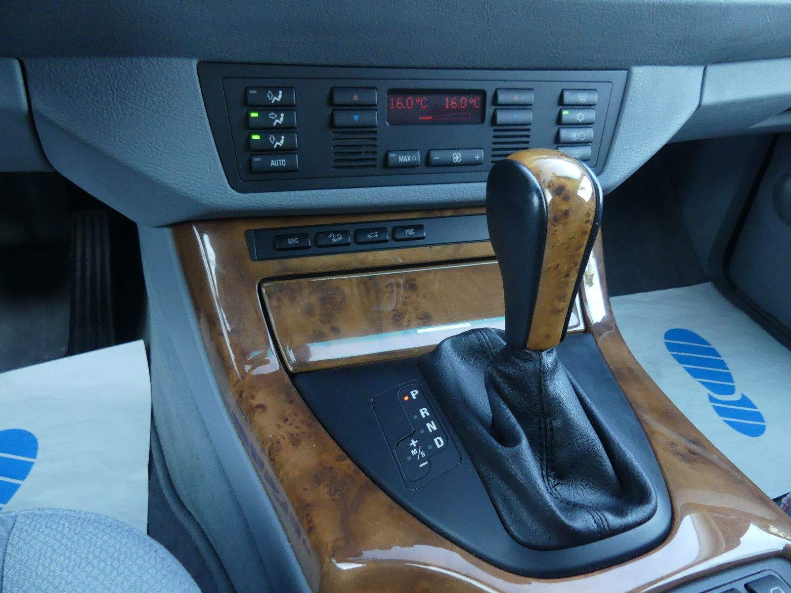BMW X5 3.0i Automatik Allrad Xenon Kam. Tempo. Navi.